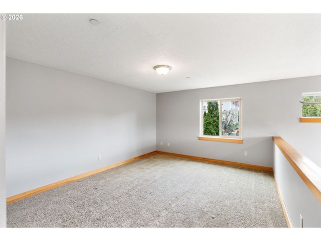 1510 Lincoln St, Hood River, OR 97031