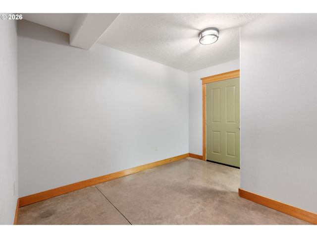 1510 Lincoln St, Hood River, OR 97031