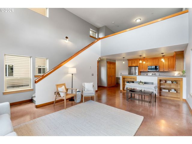 1510 Lincoln St, Hood River, OR 97031