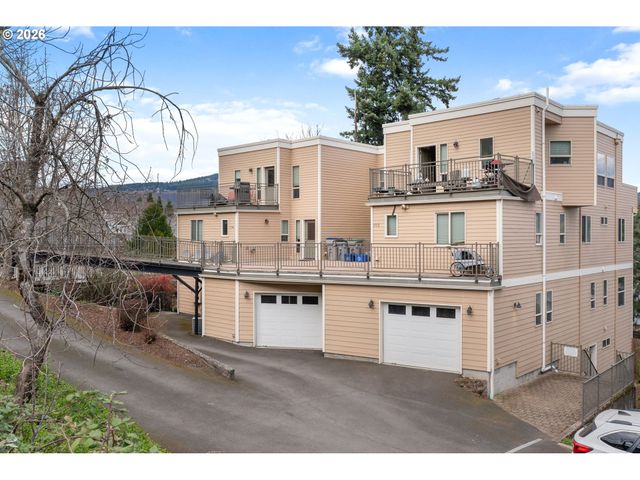 1510 Lincoln St, Hood River, OR 97031