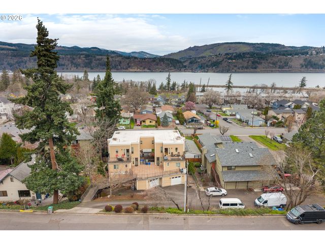 1510 Lincoln St, Hood River, OR 97031