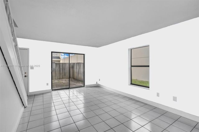 2306 NW 52nd Ave 2306, Lauderhill, FL 33313