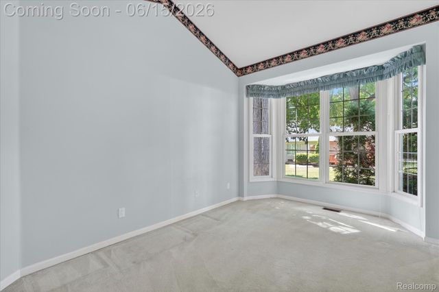 39643 Southwind Lane 13, Northville Township, MI 48168