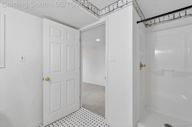39643 Southwind Lane 13, Northville Township, MI 48168