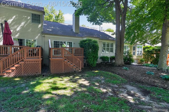 39643 Southwind Lane 13, Northville Township, MI 48168