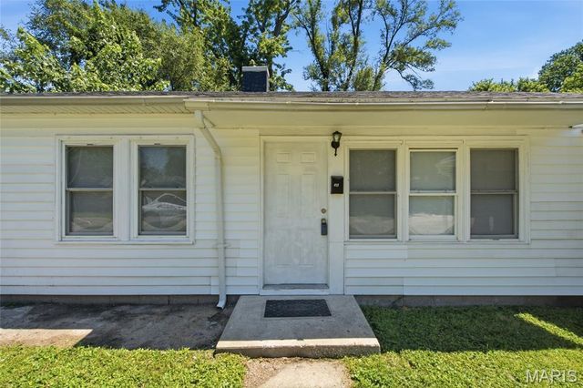 36 Louise Lane, Cahokia, IL 62206