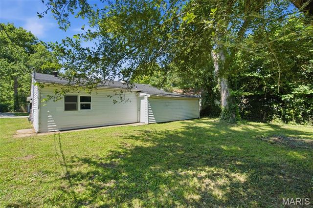 36 Louise Lane, Cahokia, IL 62206