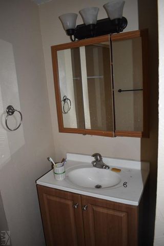 216 Gilpin St, La Junta, CO 81050