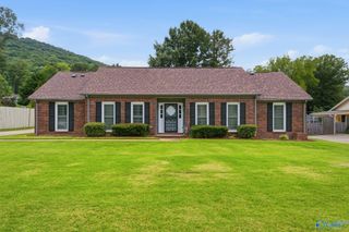 1710 Willowbrook Drive, Huntsville, AL 35802