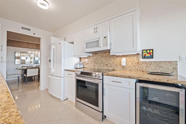 3598 Yacht Club Drive 1804, Aventura, FL 33180