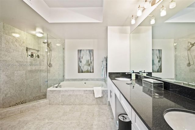 3598 Yacht Club Drive 1804, Aventura, FL 33180