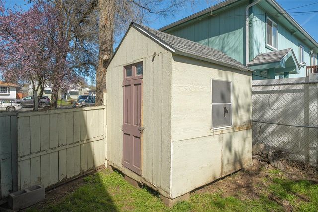 1512 E Dalton Ave, Spokane, WA 99207