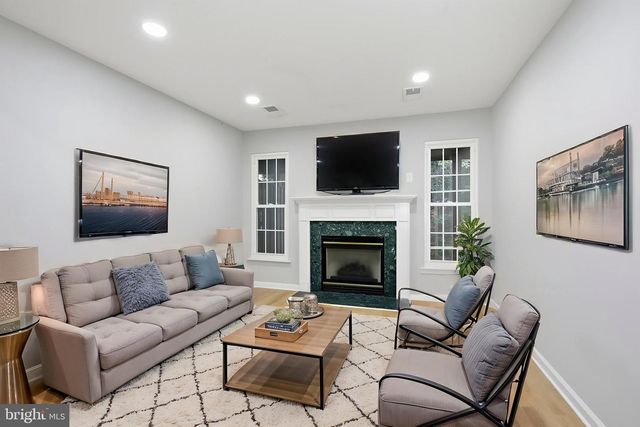 20411 DONCASTER TER, Sterling, VA 20165