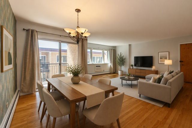 3552 N Oleander Avenue 205, Chicago, IL 60634