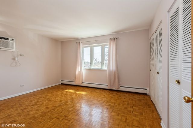 3552 N Oleander Avenue 205, Chicago, IL 60634