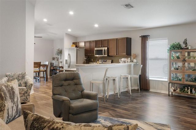 418 ST GEORGES CIRCLE, Eagle Lake, FL 33839