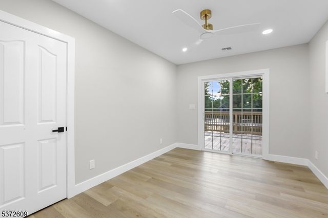 80 Woodcliffe Ave, Little Falls Twp., NJ 07424
