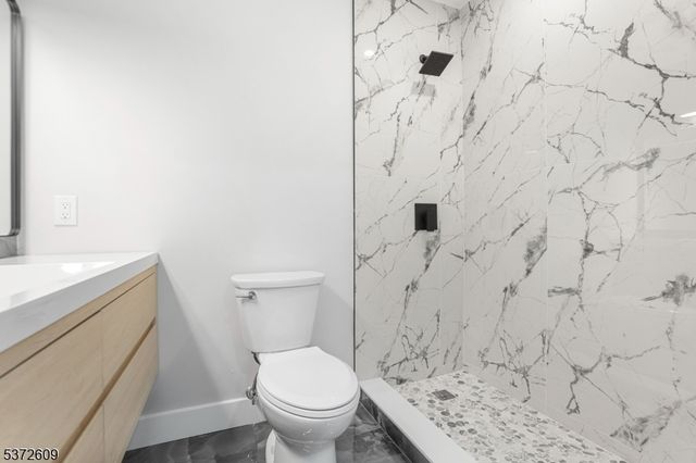80 Woodcliffe Ave, Little Falls Twp., NJ 07424