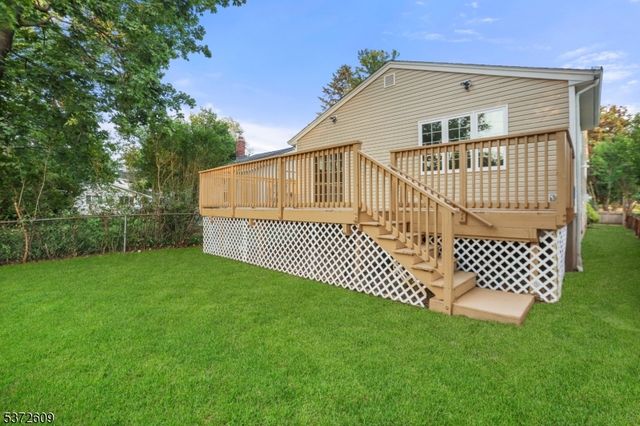 80 Woodcliffe Ave, Little Falls Twp., NJ 07424
