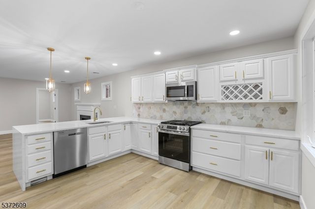 80 Woodcliffe Ave, Little Falls Twp., NJ 07424