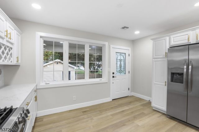 80 Woodcliffe Ave, Little Falls Twp., NJ 07424