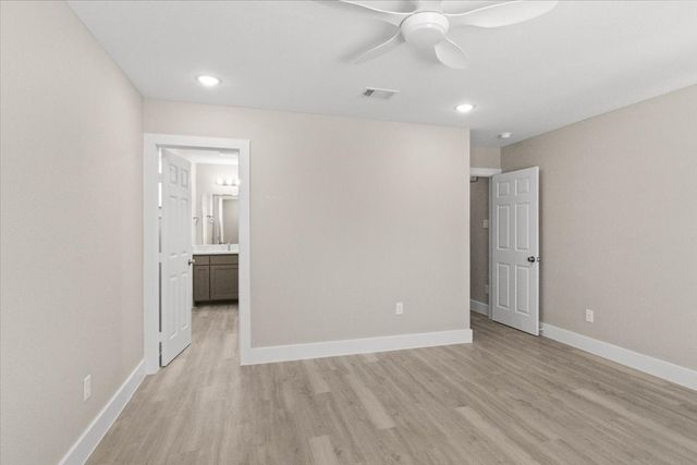 2640-2642 Hutchinson Street, Fort Worth, TX 76106