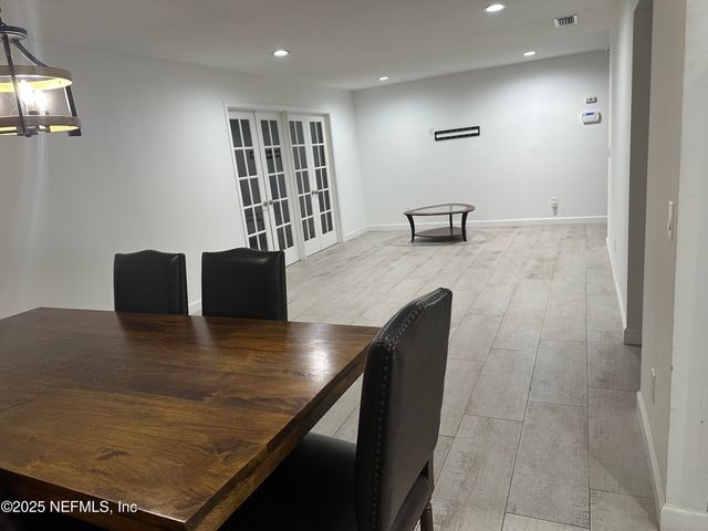 7335 FLORAL RIDGE Drive, Jacksonville, FL 32277