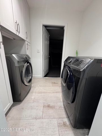 7335 FLORAL RIDGE Drive, Jacksonville, FL 32277