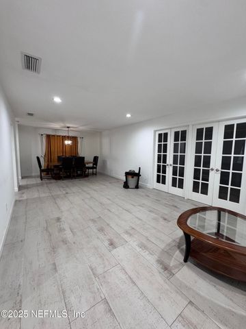 7335 FLORAL RIDGE Drive, Jacksonville, FL 32277