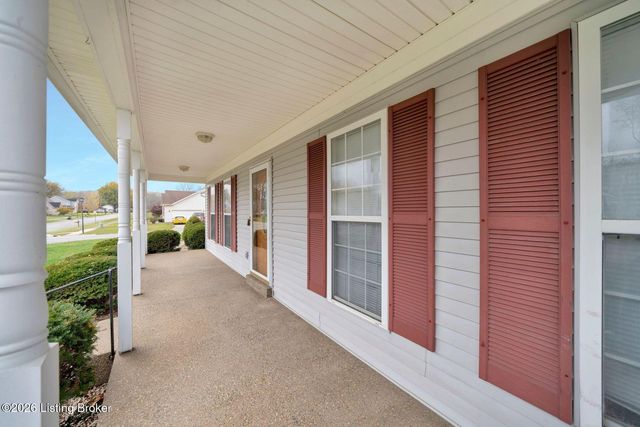 10514 Grecian Rd, Louisville, KY 40272