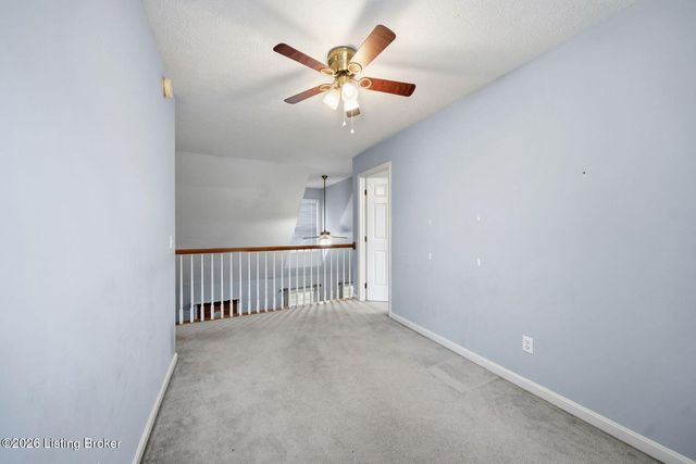 10514 Grecian Rd, Louisville, KY 40272