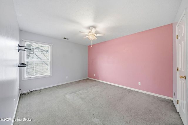 10514 Grecian Rd, Louisville, KY 40272