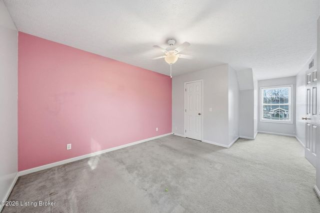 10514 Grecian Rd, Louisville, KY 40272