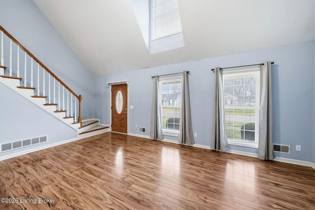 10514 Grecian Rd, Louisville, KY 40272