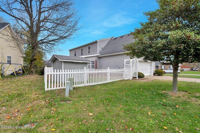 10514 Grecian Rd, Louisville, KY 40272