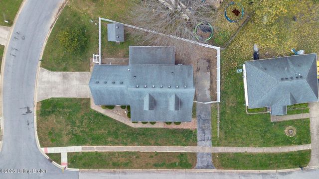 10514 Grecian Rd, Louisville, KY 40272