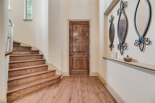 2108 S Hill Drive, Irving, TX 75038