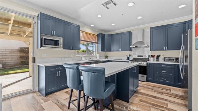 7030 Almeria, Fontana, CA 92336
