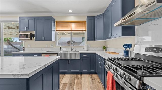 7030 Almeria, Fontana, CA 92336