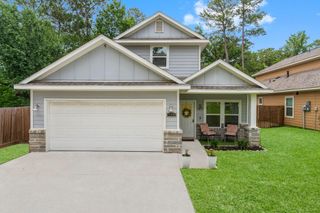 719 Cherokee Drive, Montgomery, TX 77316