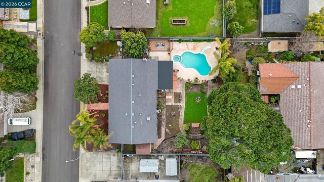 1833 Helena Dr, Concord, CA 94521