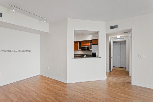888 S Douglas Rd 1405, Coral Gables, FL 33134