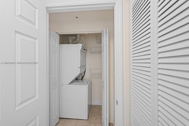 888 S Douglas Rd 1405, Coral Gables, FL 33134