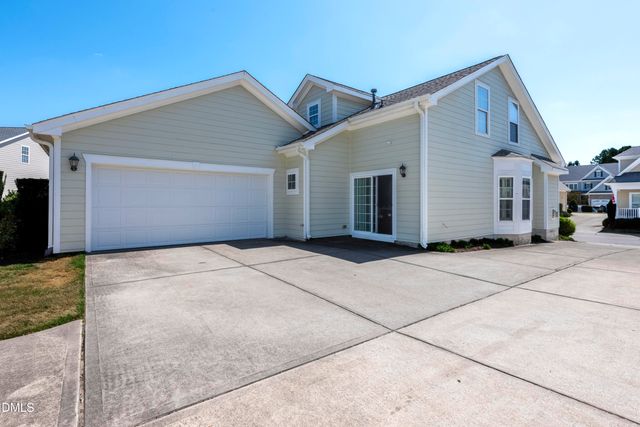 3818 Heritage Spring Circle, Wake Forest, NC 27587