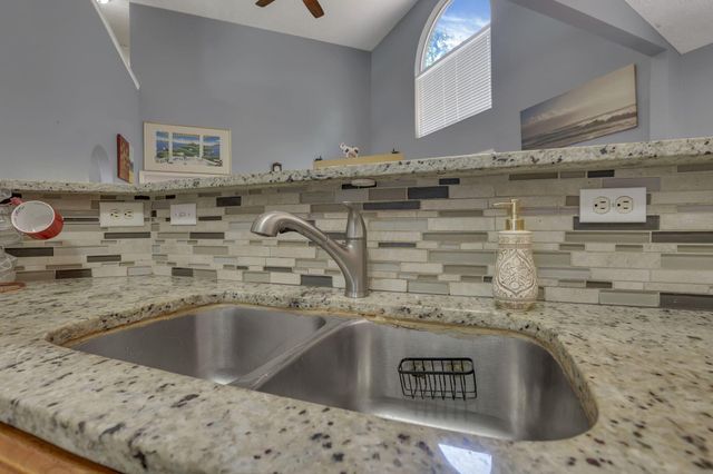 87 Knights Bridge Drive W, Pickerington, OH 43147