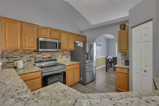 87 Knights Bridge Drive W, Pickerington, OH 43147