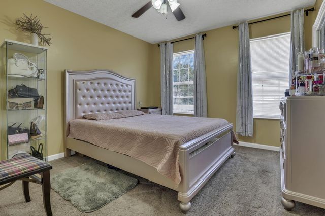 87 Knights Bridge Drive W, Pickerington, OH 43147