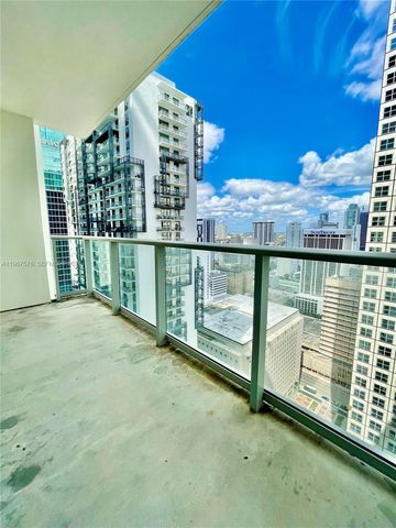 300 S Biscayne Blvd T-3403, Miami, FL 33131