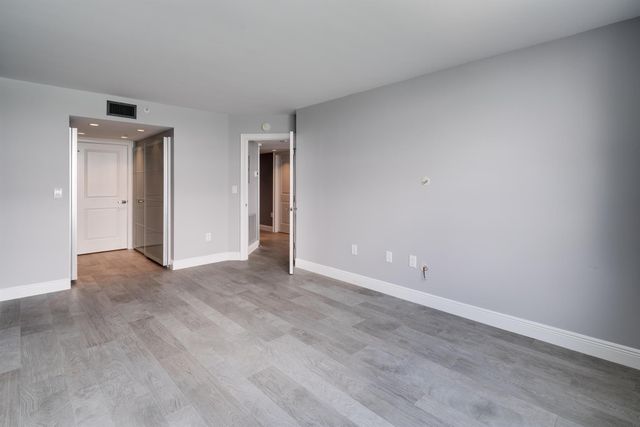 650 West Avenue 701, Miami Beach, FL 33139