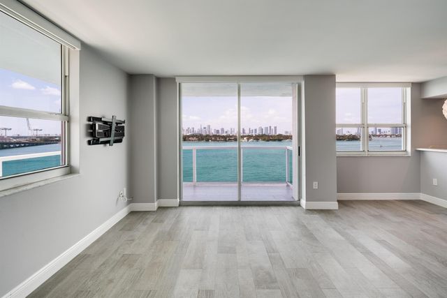 650 West Avenue 701, Miami Beach, FL 33139